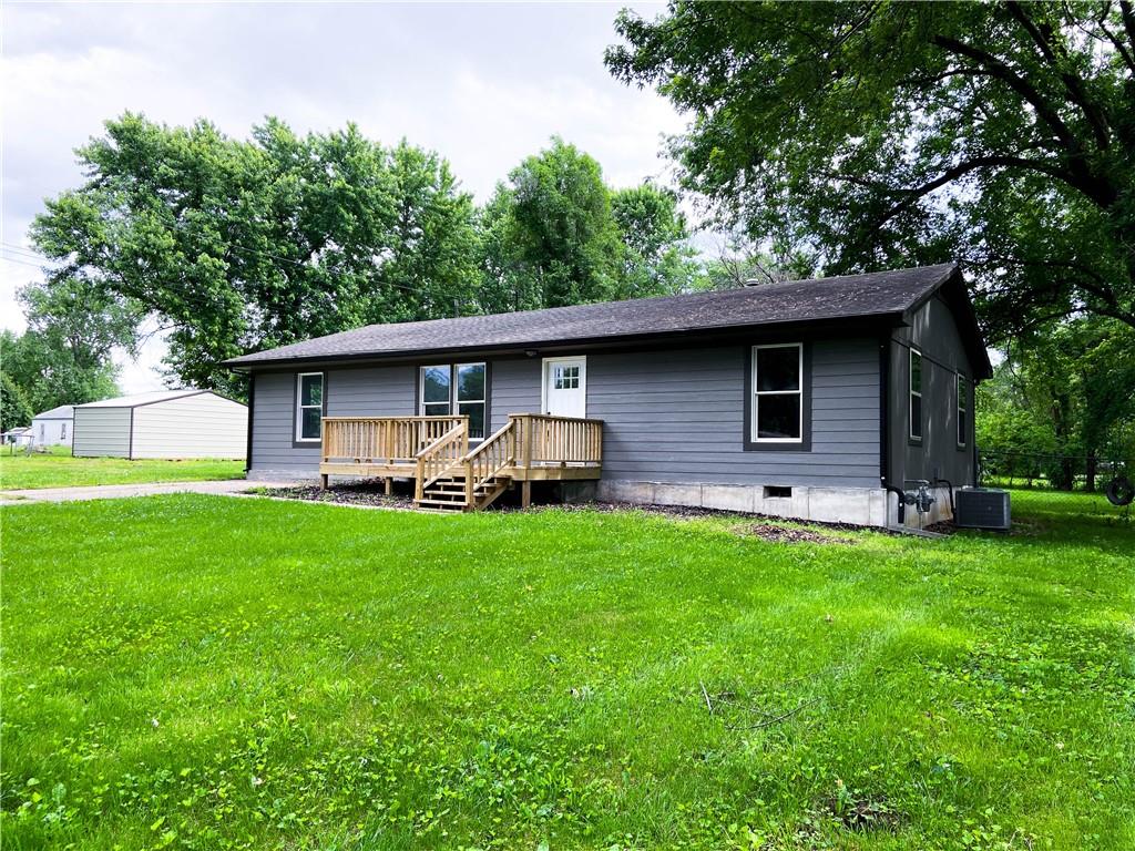 201 W Kelley Avenue Property Photo 1
