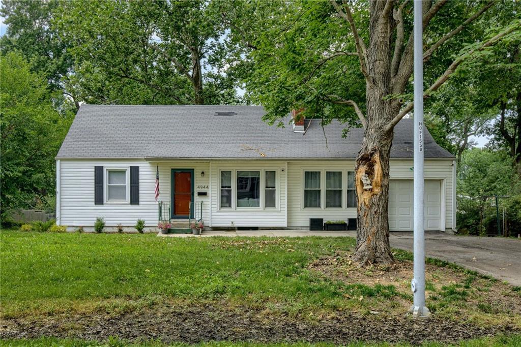 4944 N Brooklyn Avenue Property Photo 1