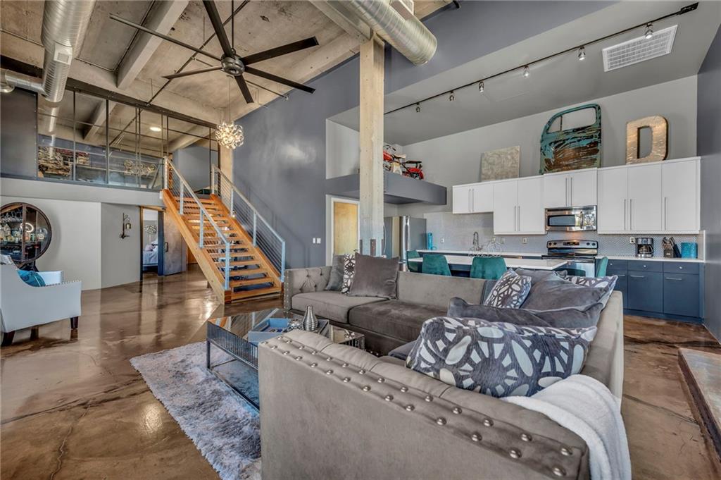 360 W Pershing Road Property Photo 1