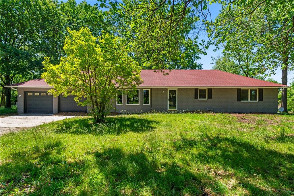 2081 Willow Lane Property Photo 1