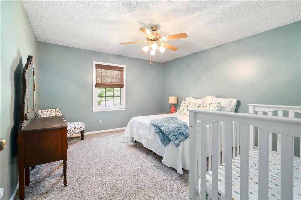 2708 Lawrence Avenue Property Photo 15