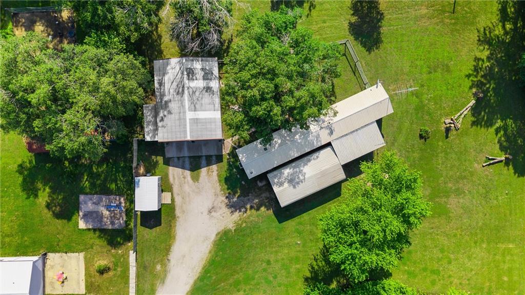 707 Lake Street Property Photo 3