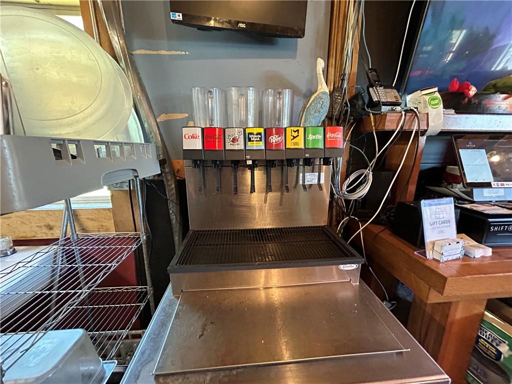 412 W Locust Street Property Photo 16