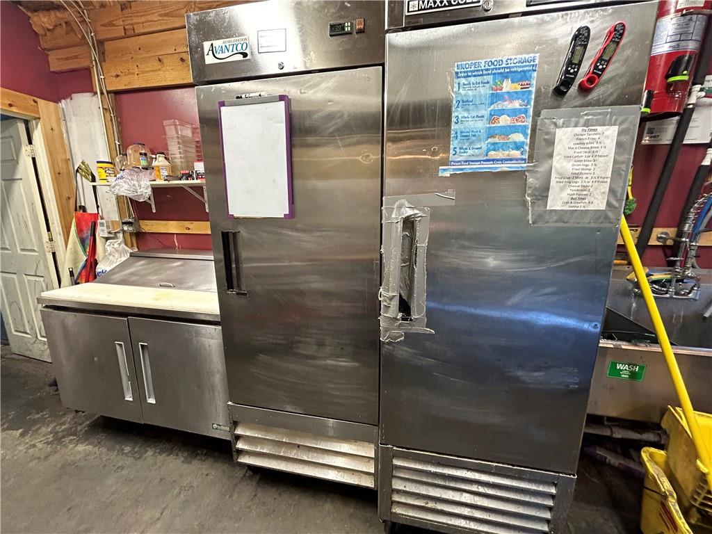 412 W Locust Street Property Photo 19