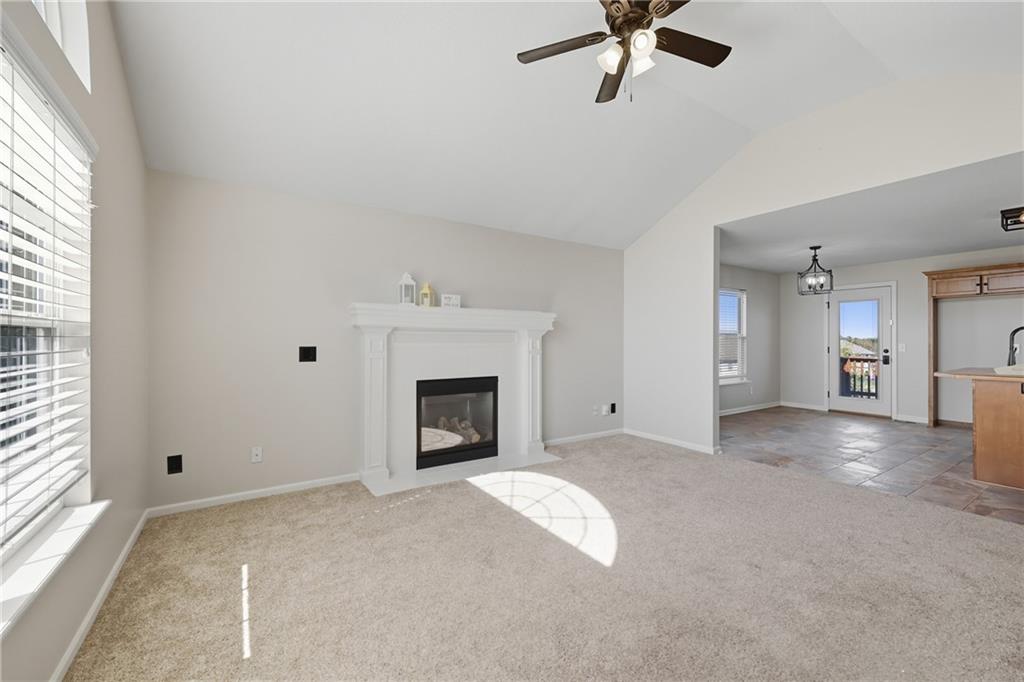 8924 Paw Paw Drive Property Photo 5