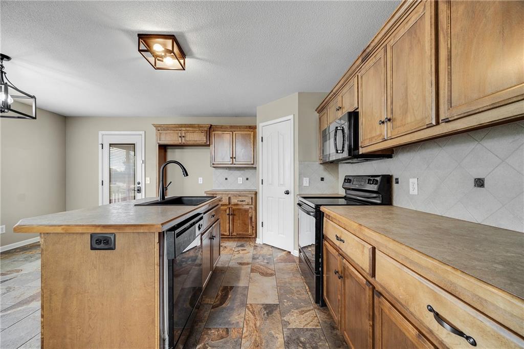 8924 Paw Paw Drive Property Photo 8