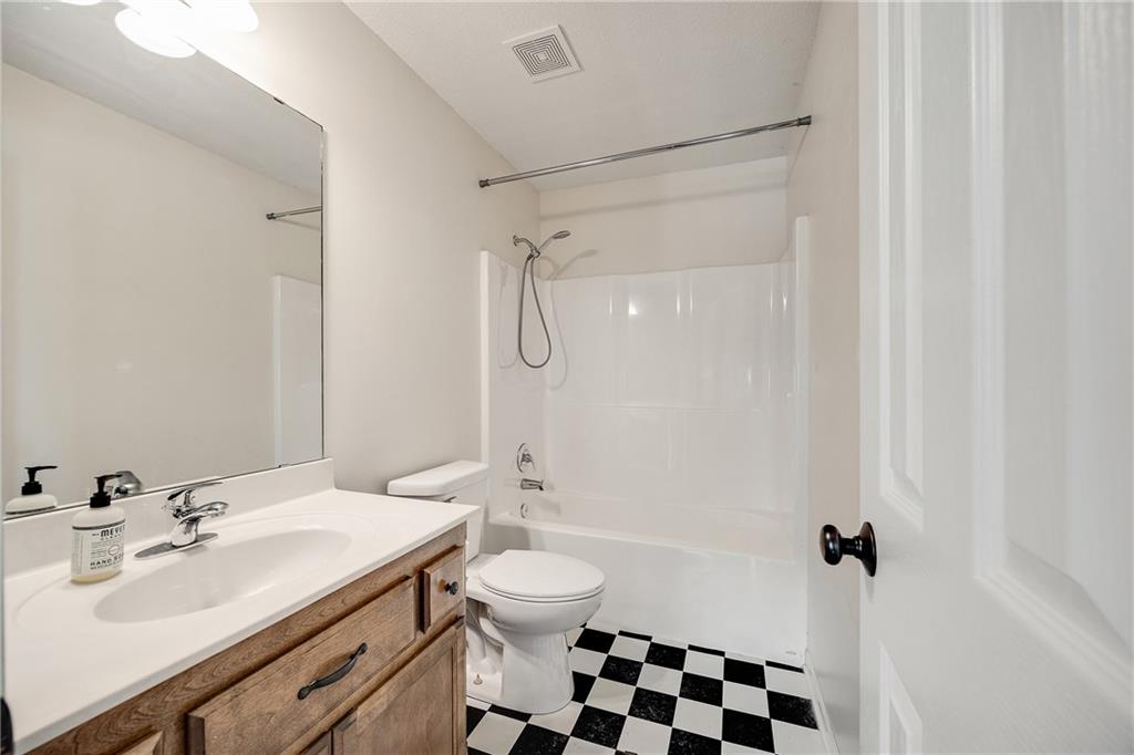 8924 Paw Paw Drive Property Photo 11