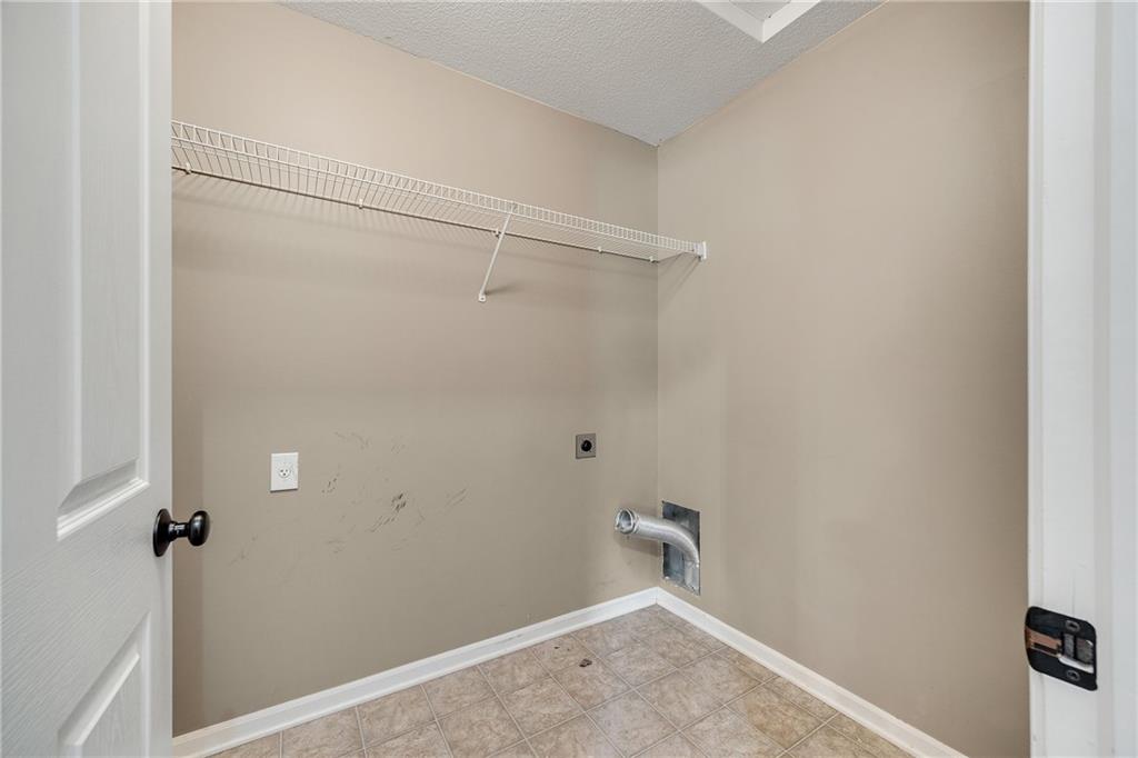 8924 Paw Paw Drive Property Photo 12