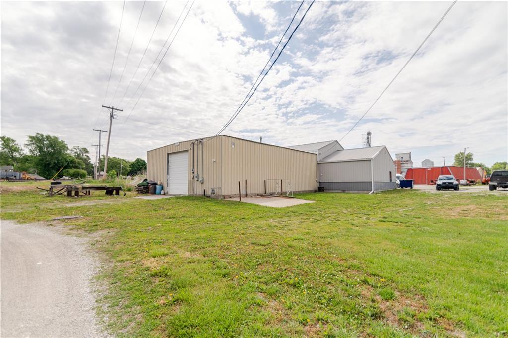 1000 Delaware Street Property Photo 11