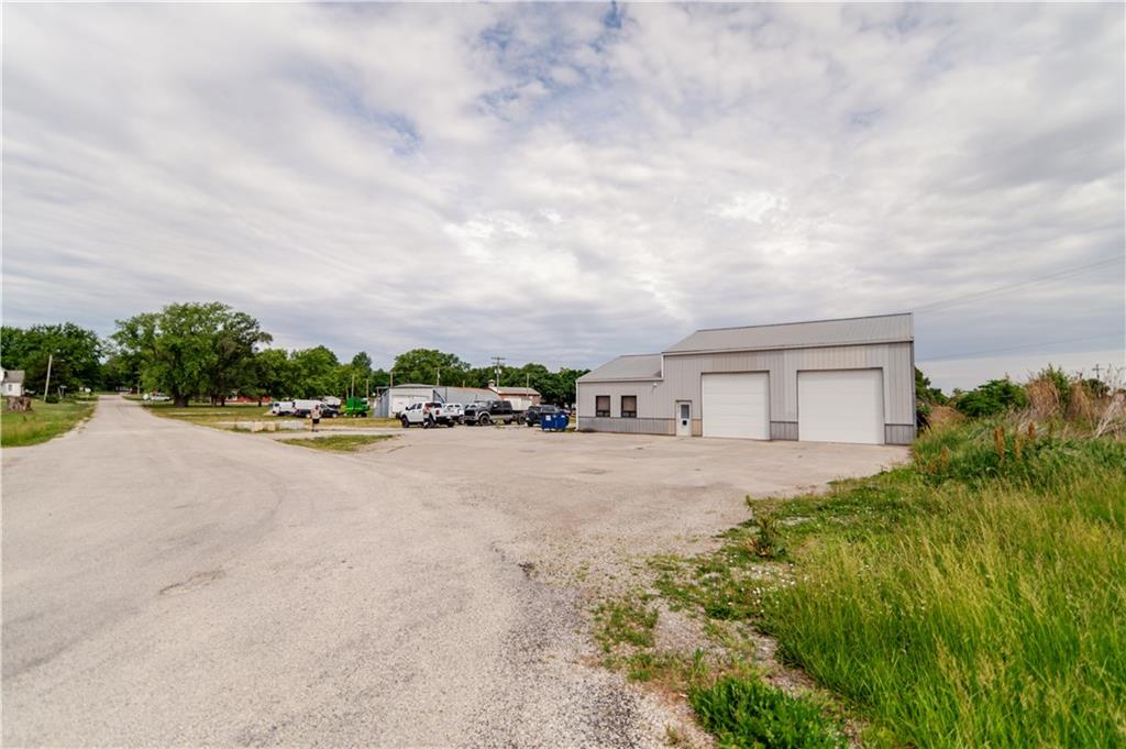 1000 Delaware Street Property Photo 14