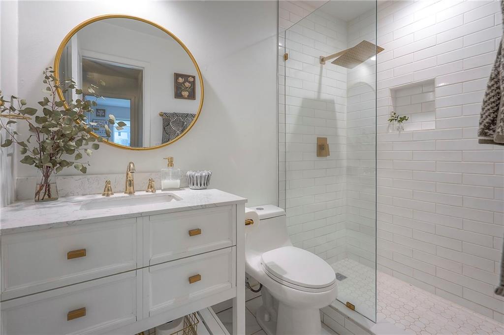 10236 Noland Road Property Photo 34