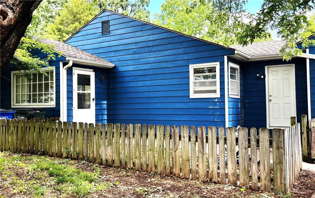 1024 Iowa Street Property Photo 1