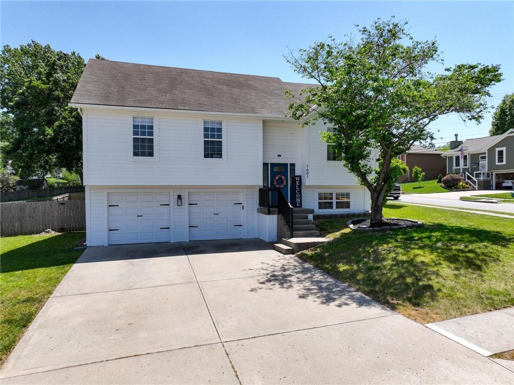 7601 Ne 56th Street Property Photo 1