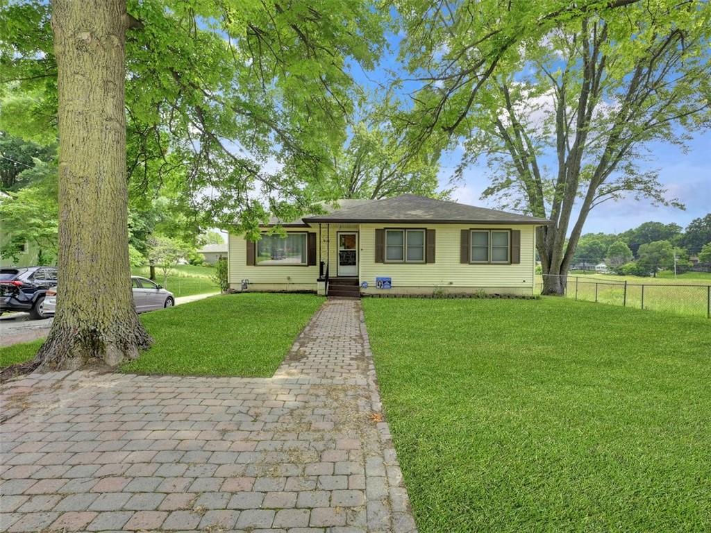 901 Limit Street Property Photo 1