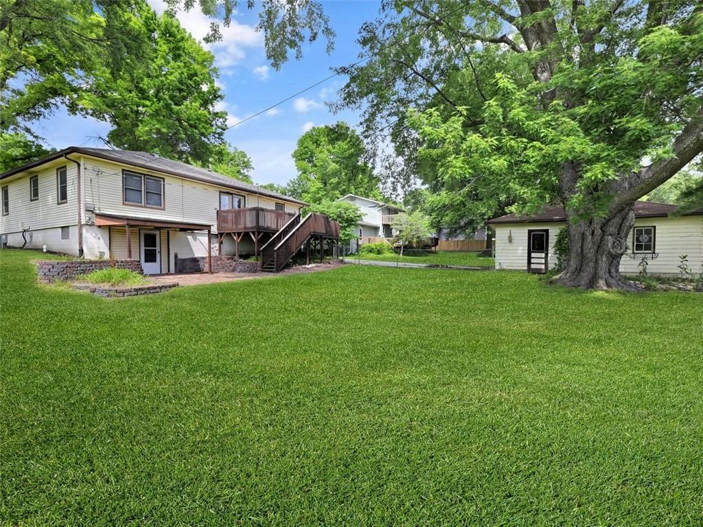 901 Limit Street Property Photo 1