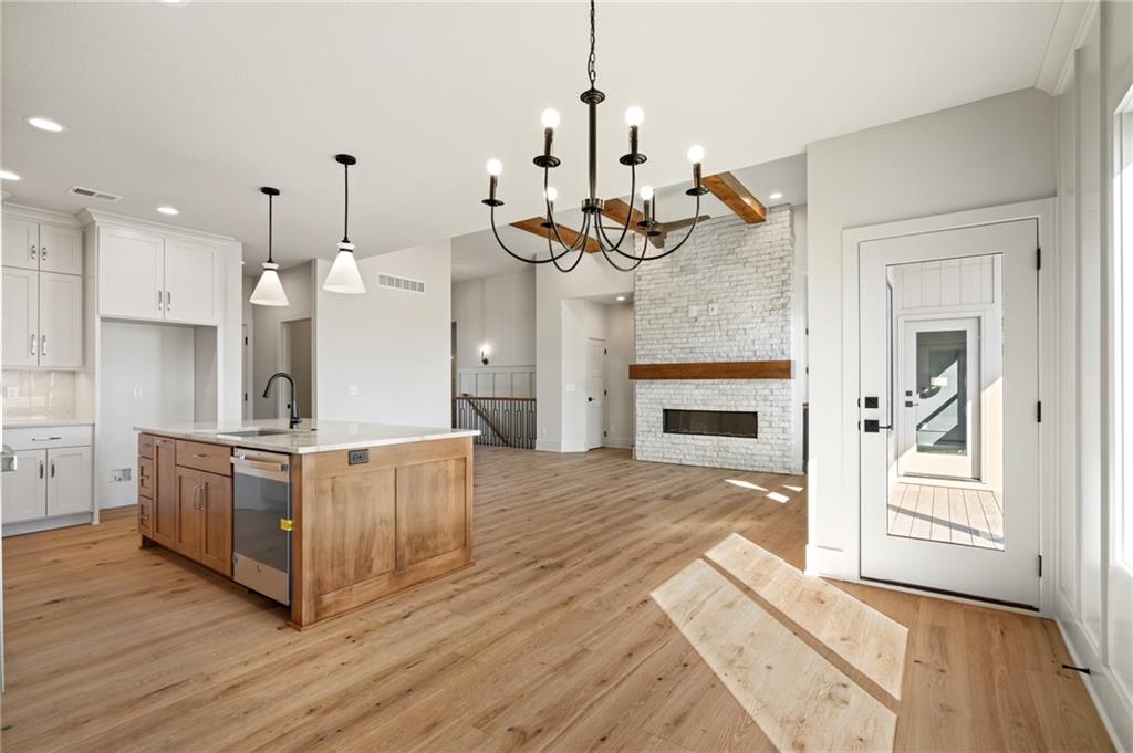 1401 Kintyre Court Property Photo 11