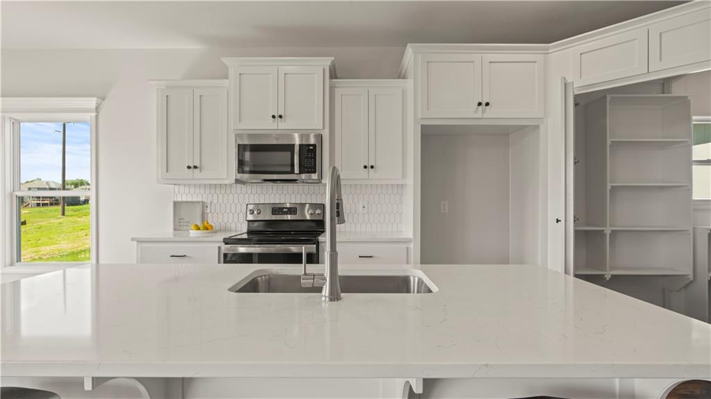 1300 Melissa Court Property Photo 11
