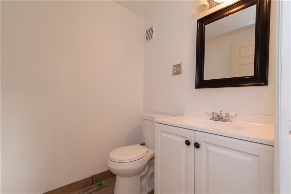 6909 Prospect Avenue Property Photo 9