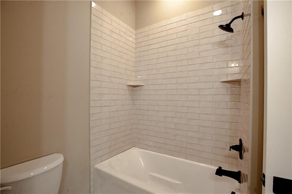 19079 Millstone Terrace Property Photo 34