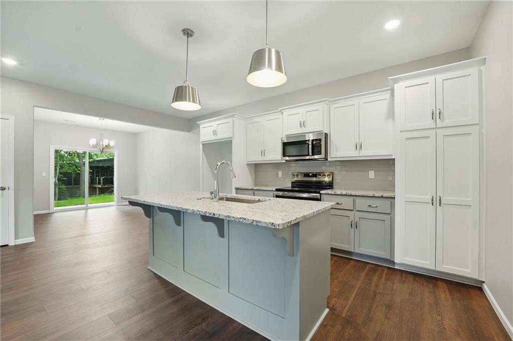 809 Highland Drive Property Photo 1