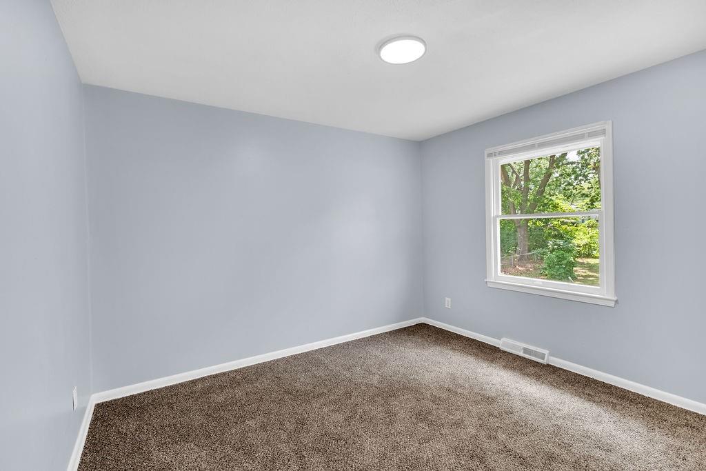 8500 Everett Street Property Photo 19