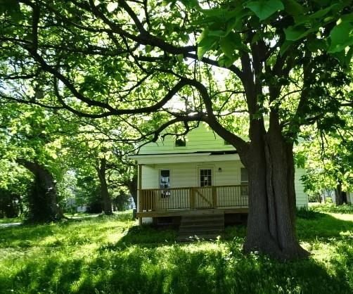 126 Locust Street Property Photo 1