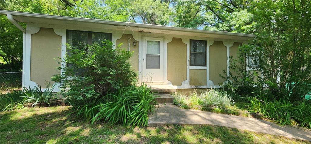 2411 Blackwell Road Property Photo 1