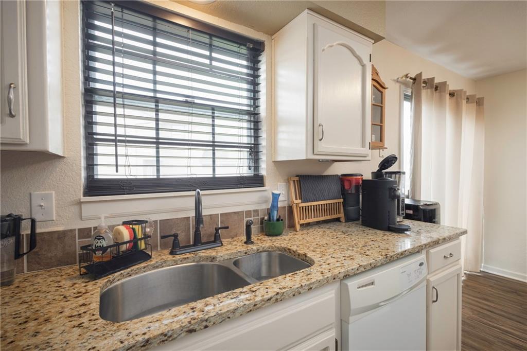 706 Cedar Drive Property Photo 12
