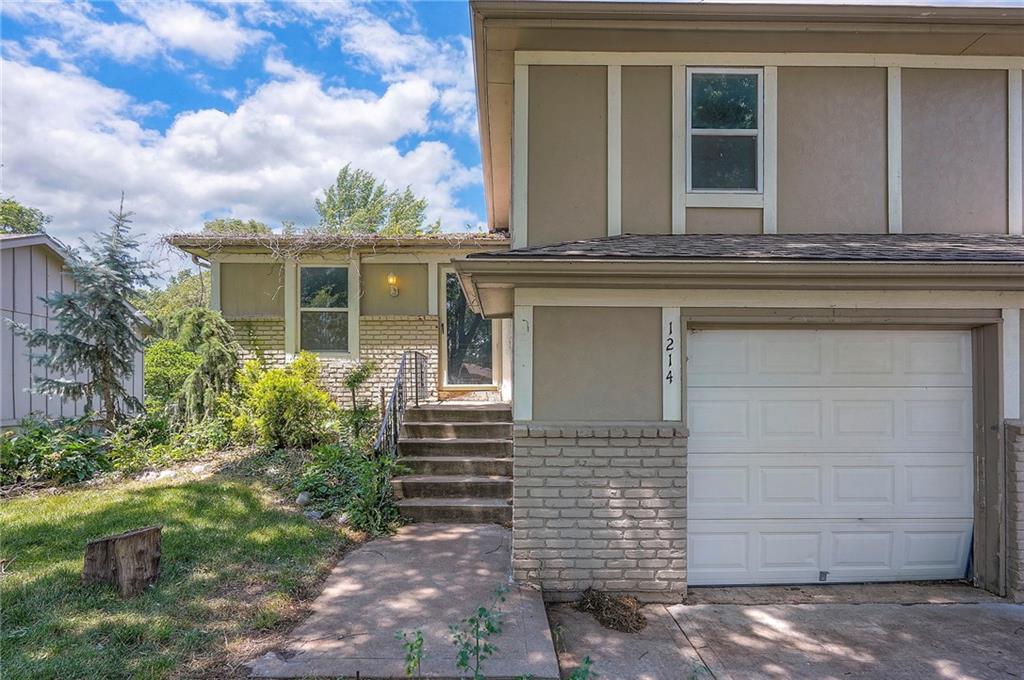 1214 W Sheridan Street Property Photo 1