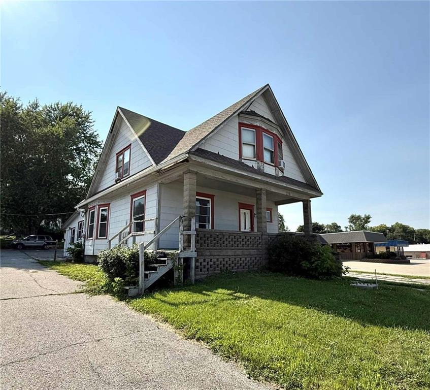 710 S MAIN Street Property Photo 1