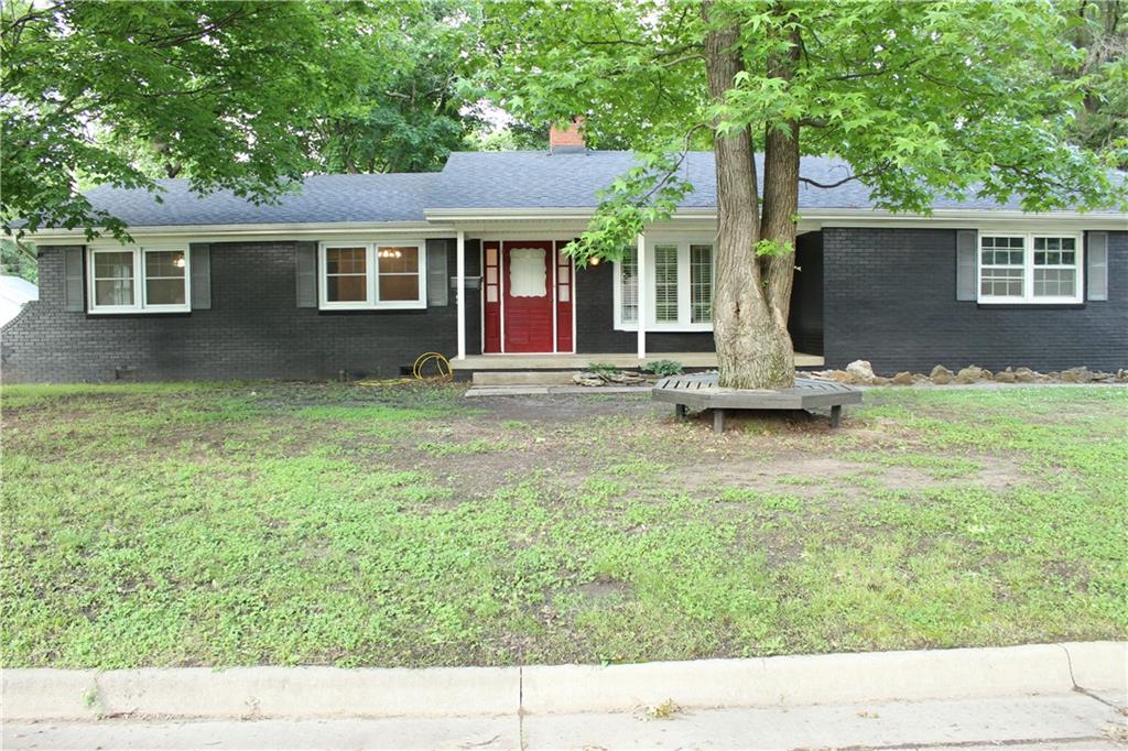 100 N Lincoln Street