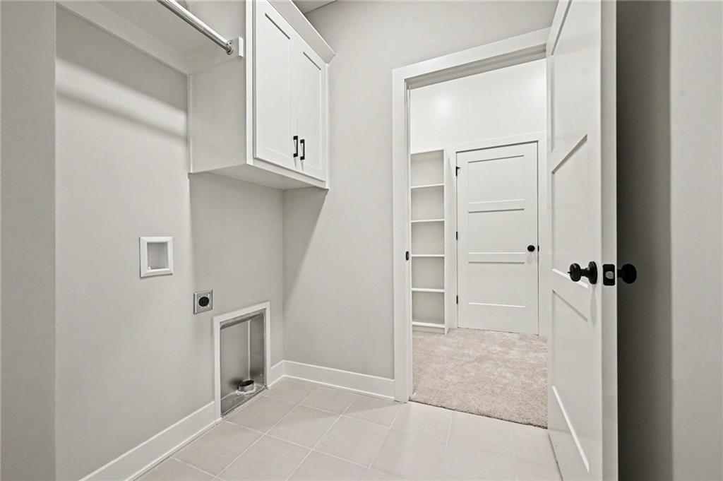 696 Salem Road Property Photo 14