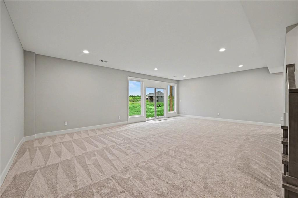 696 Salem Road Property Photo 17
