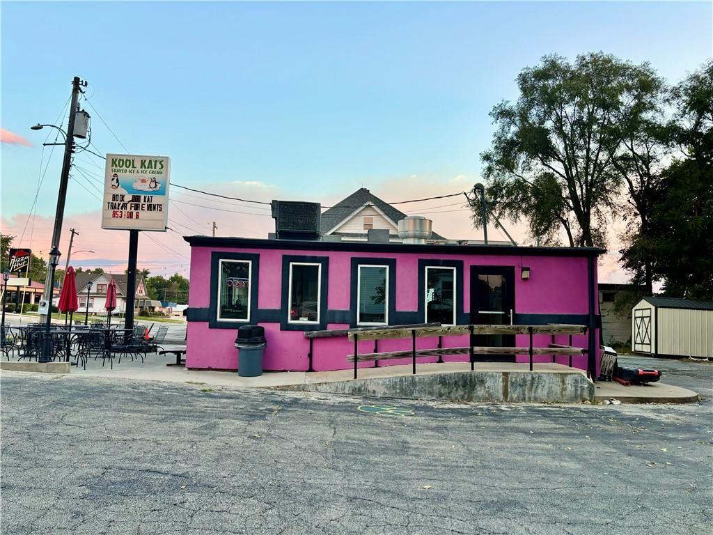 811 S Main Street Property Photo