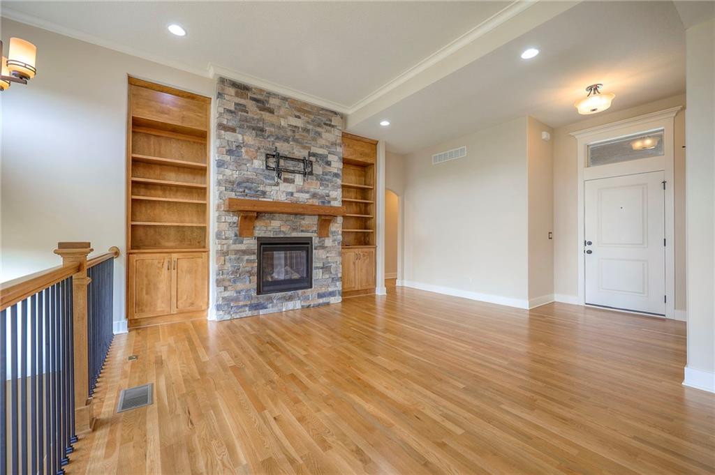 1225 Buckingham Court Property Photo 6