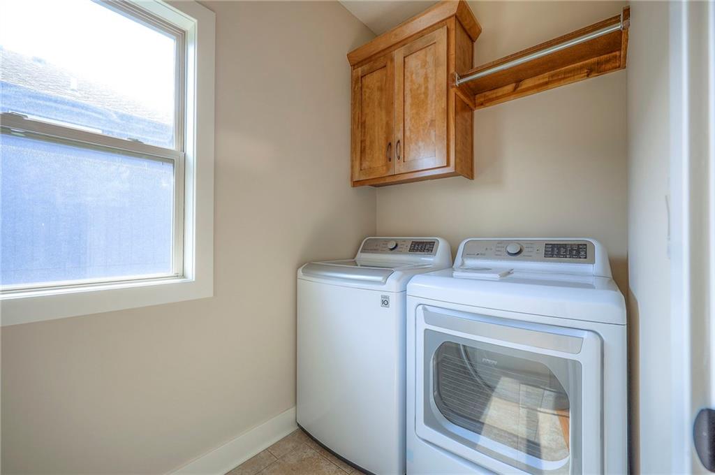 1225 Buckingham Court Property Photo 14