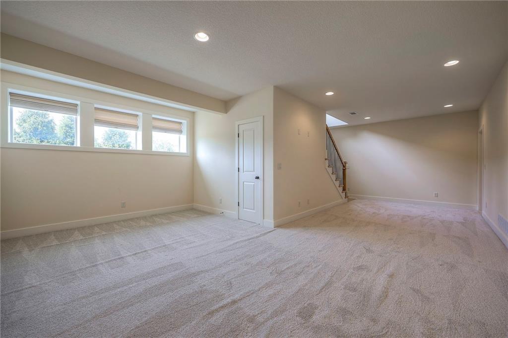 1225 Buckingham Court Property Photo 29