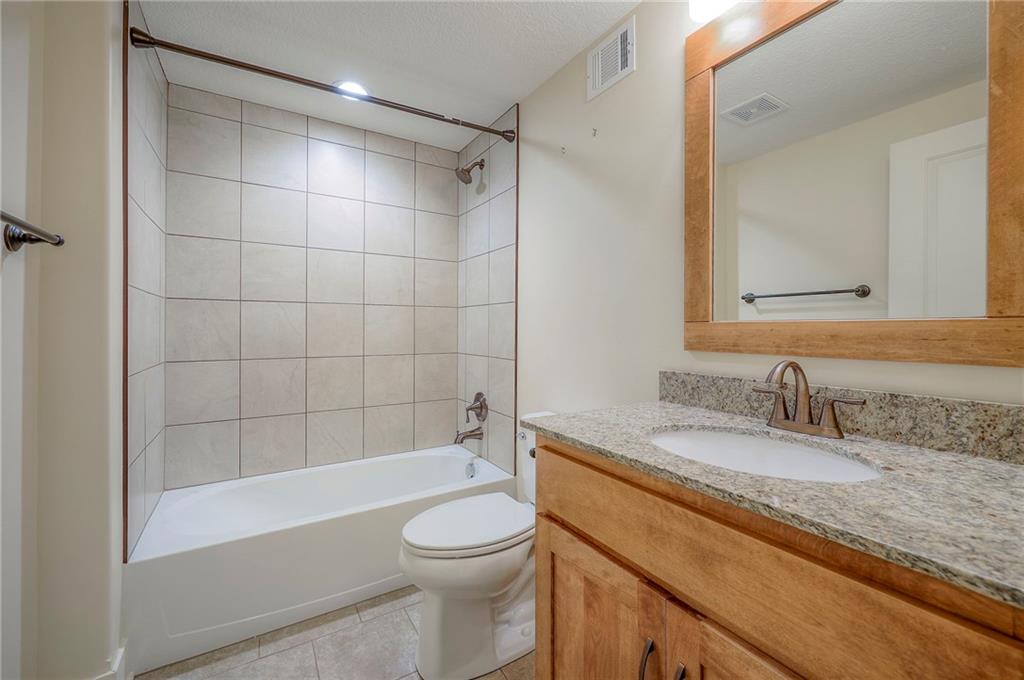 1225 Buckingham Court Property Photo 30