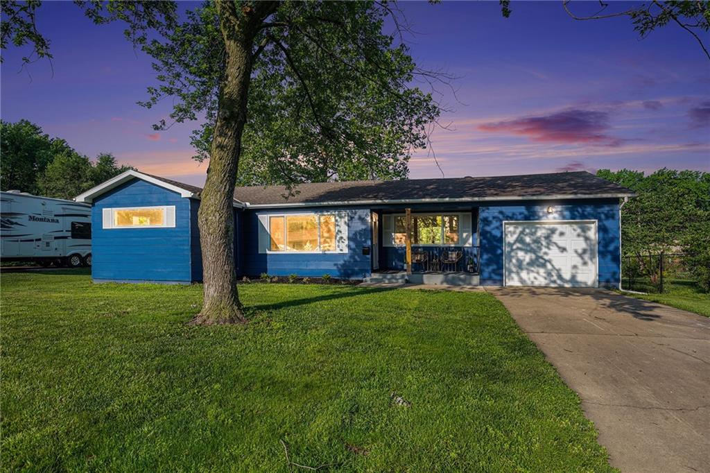 624 S Locust Street Property Photo 1