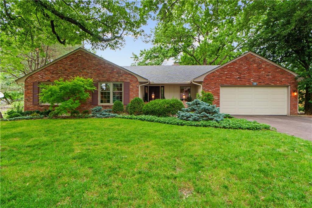 7207 W 100th Place