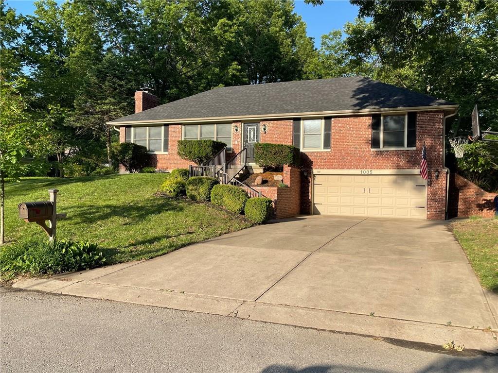 1005 Scott Drive Property Photo 1