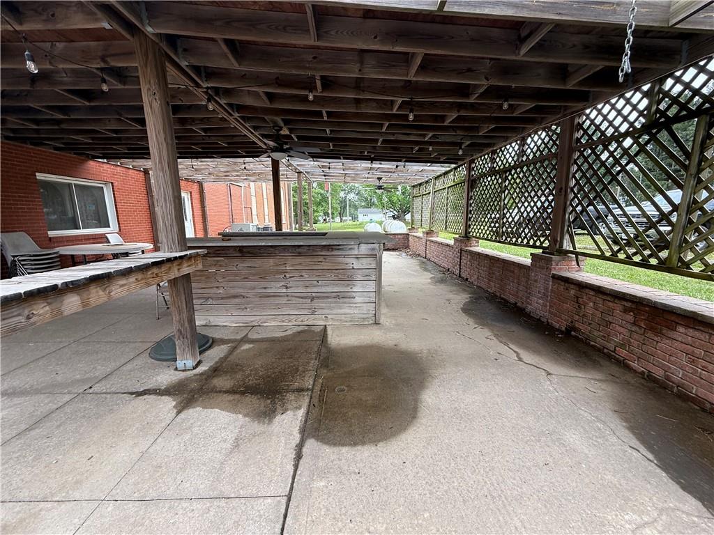 100 Lynn Street Property Photo 5