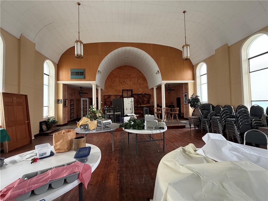 100 Lynn Street Property Photo 8