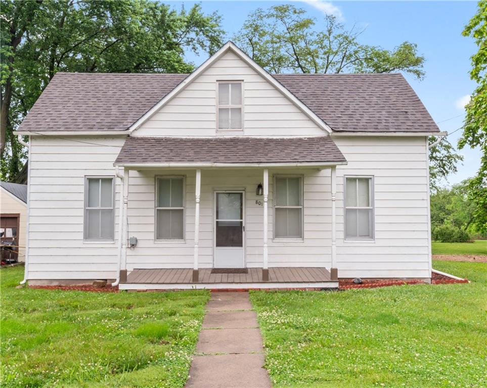 801 S Saint Louis Street Property Photo 1