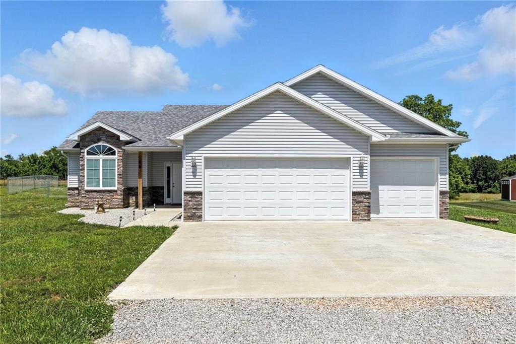66 Se 451 Road Property Photo 1