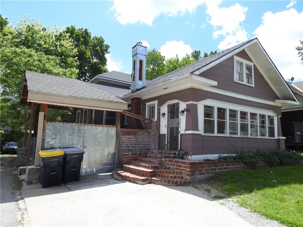 6215 E 12th Street Property Photo 1
