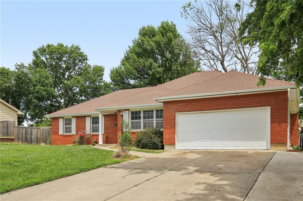 303 Johnson Drive Property Photo