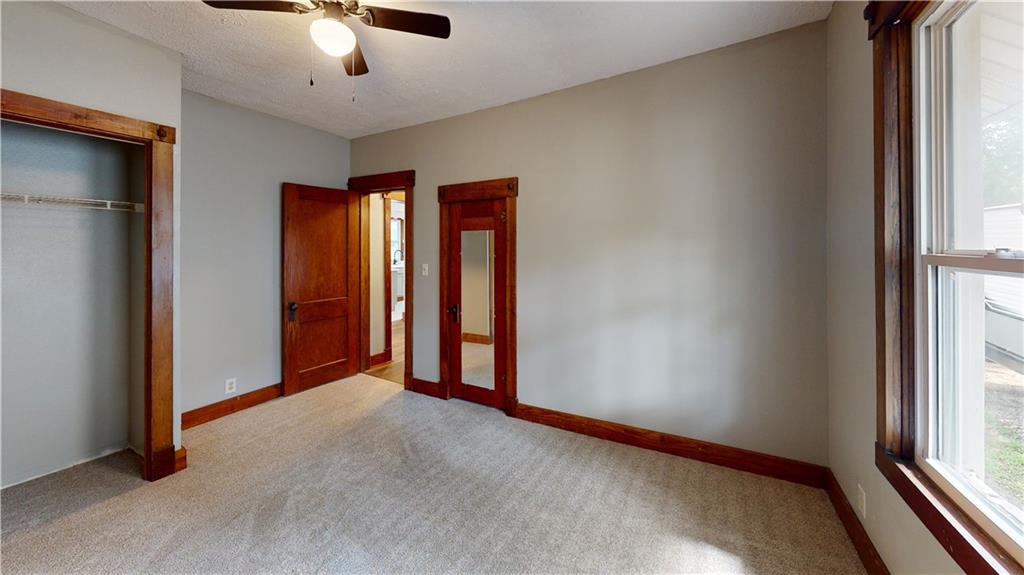 503 E Locust Street Property Photo 9