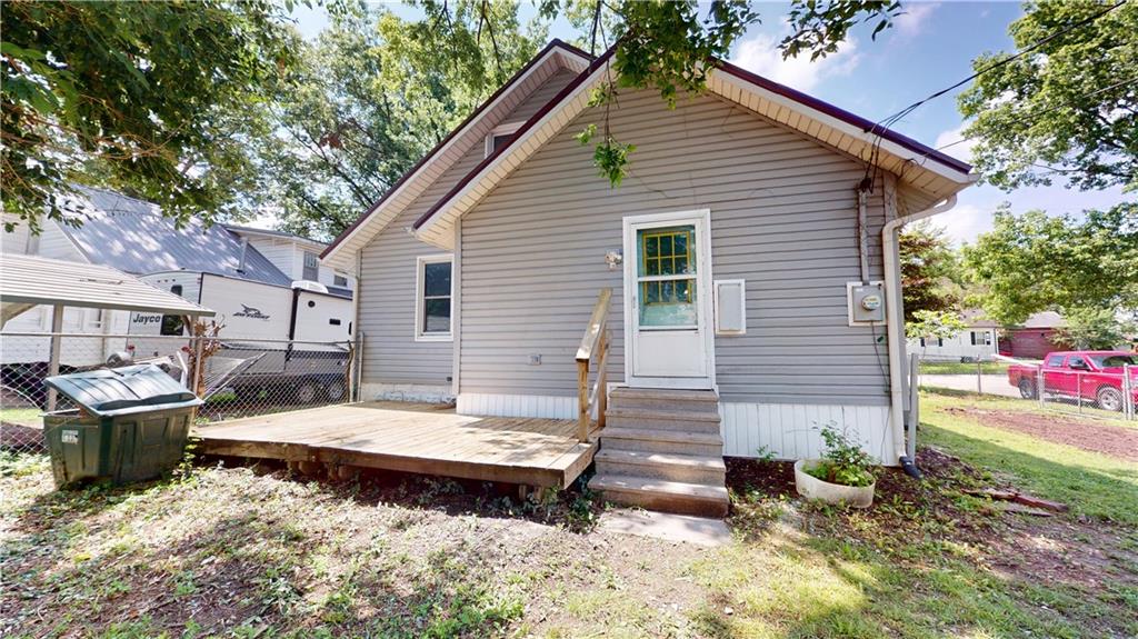 503 E Locust Street Property Photo 18