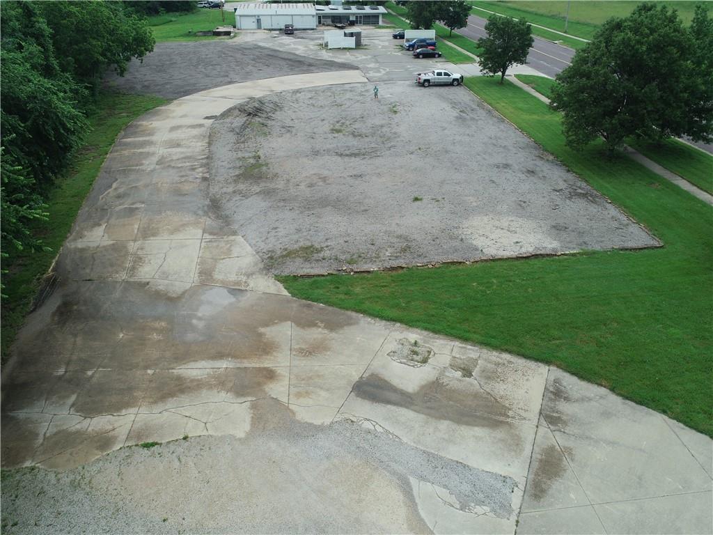 306 Baptiste Drive Property Photo 16
